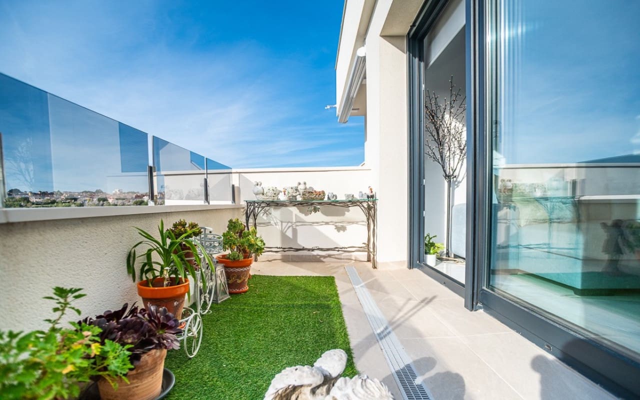 2 quarto Penthouse para venda em Orihuela Costa com piscina - 337 500 € (Ref: 9626344)