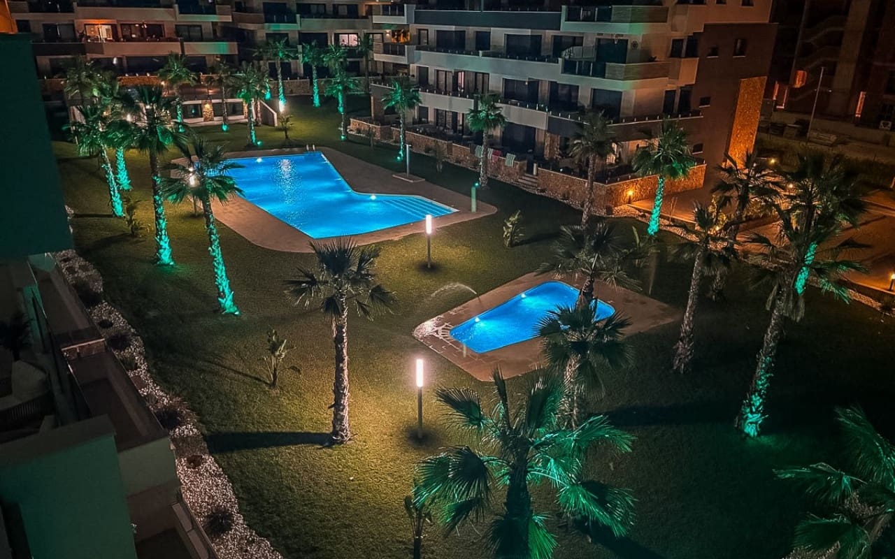 2 soverom Penthouse til salgs i Orihuela Costa med svømmebasseng - € 337 500 (Ref: 9626344)