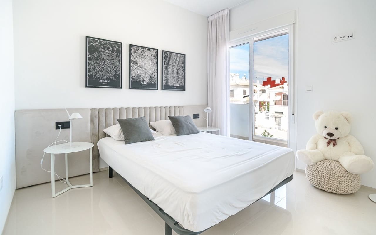 3 makuuhuone Huvila myytävänä paikassa Ciudad Quesada mukana uima-altaan - 405 000 € (Ref: 9627970)