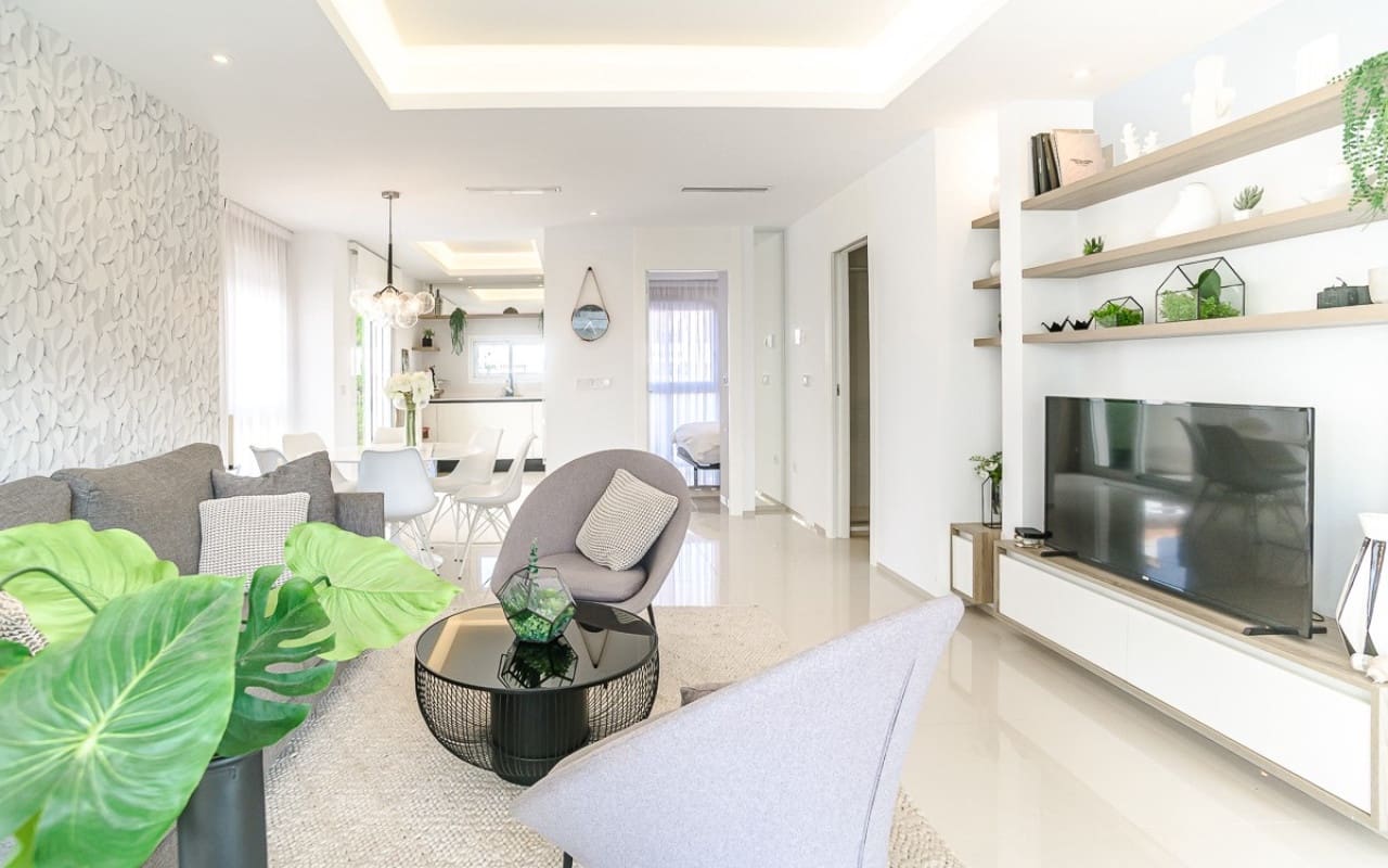 3 makuuhuone Huvila myytävänä paikassa Ciudad Quesada mukana uima-altaan - 405 000 € (Ref: 9627970)