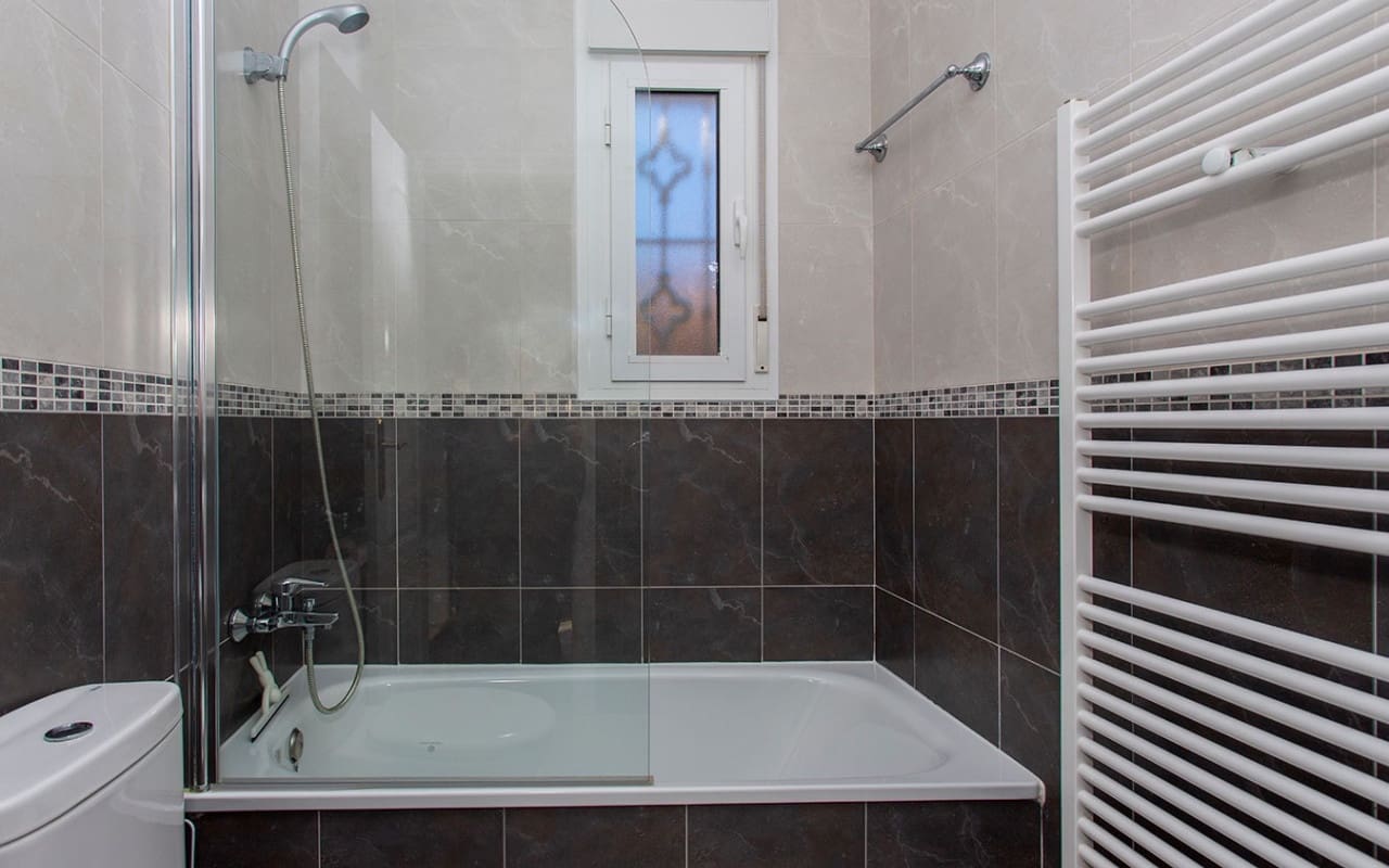 2 bedroom Villa for sale in Rojales with pool - € 269,000 (Ref: 9627972)