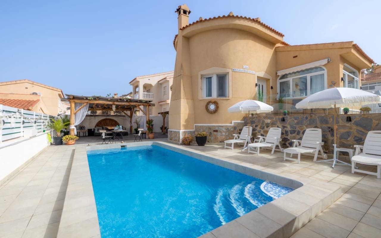 3 soverom Villa til salgs i Ciudad Quesada med svømmebasseng - € 349 000 (Ref: 9631426)