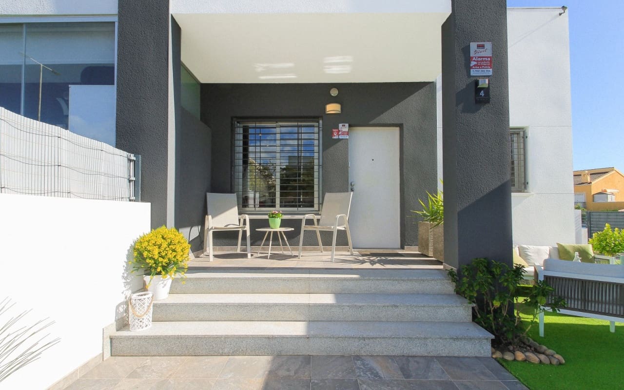 2 slaapkamer Huis te koop in Aguas Nuevas met zwembad - € 339.000 (Ref: 9631427)