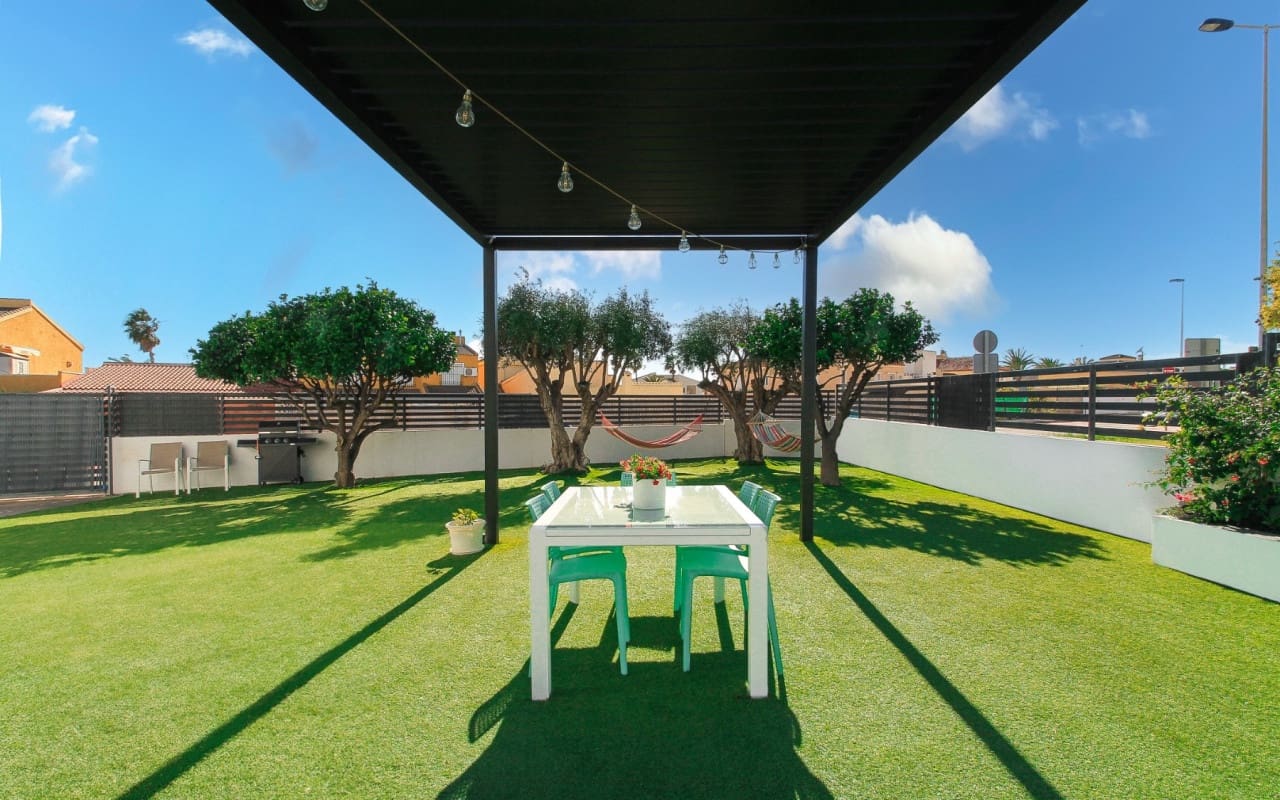 2 slaapkamer Huis te koop in Aguas Nuevas met zwembad - € 339.000 (Ref: 9631427)