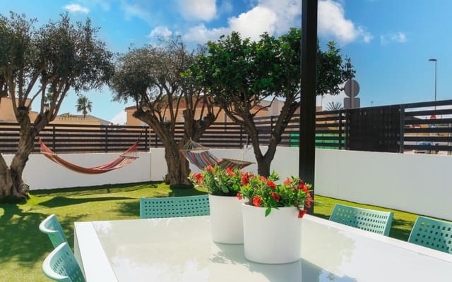 2 slaapkamer Huis te koop in Aguas Nuevas, Torrevieja met zwembad - € 339.000 (Ref: 9631427)