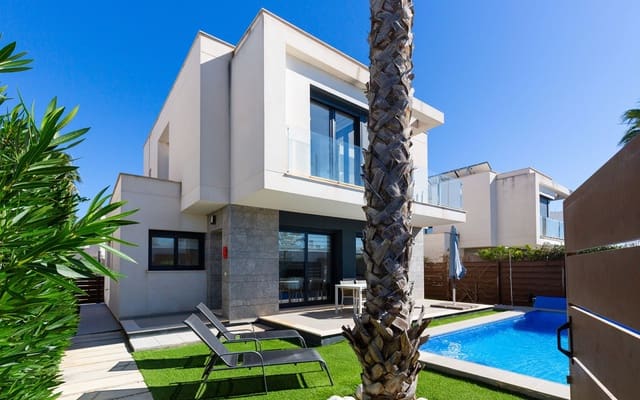 3 slaapkamer Villa te koop in Vistabella, Orihuela met zwembad - € 379.000 (Ref: 9631429)