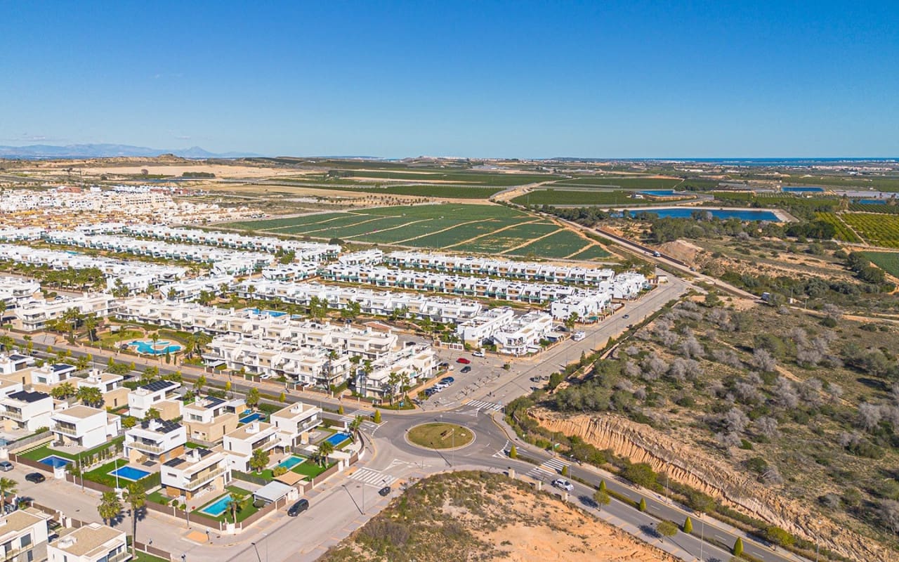 3 slaapkamer Villa te koop in Vistabella met zwembad - € 379.000 (Ref: 9631429)