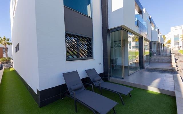 2 bedroom Apartment for sale in Punta Prima, Torrevieja with pool - € 274,900 (Ref: 9631430)