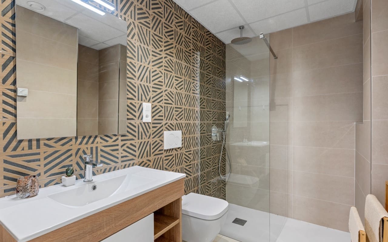 3 chambre Appartement à vendre à Playa Flamenca avec piscine - 589 900 € (Ref: 9631431)