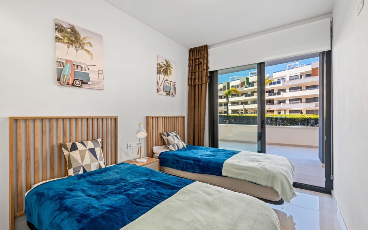 3 chambre Appartement à vendre à Playa Flamenca avec piscine - 589 900 € (Ref: 9631431)