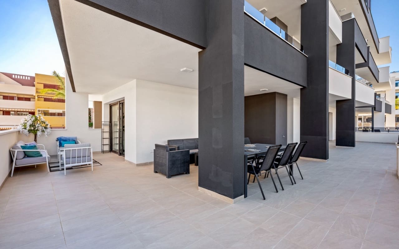 3 chambre Appartement à vendre à Playa Flamenca avec piscine - 589 900 € (Ref: 9631431)