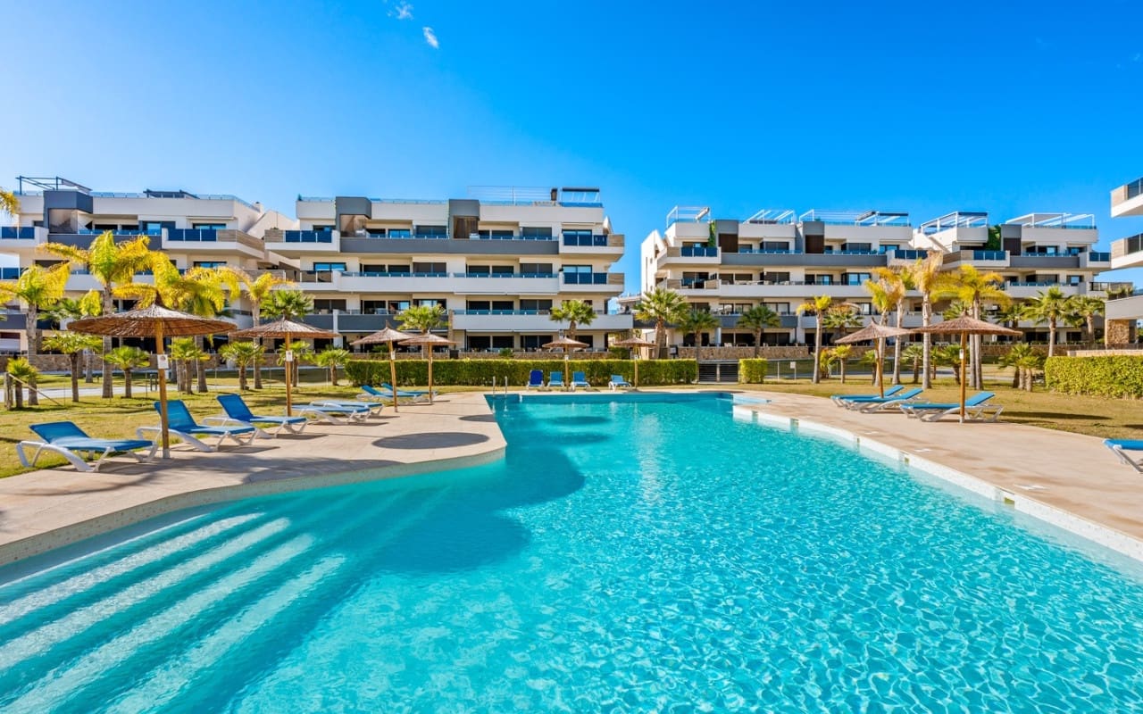 3 chambre Appartement à vendre à Playa Flamenca avec piscine - 589 900 € (Ref: 9631431)