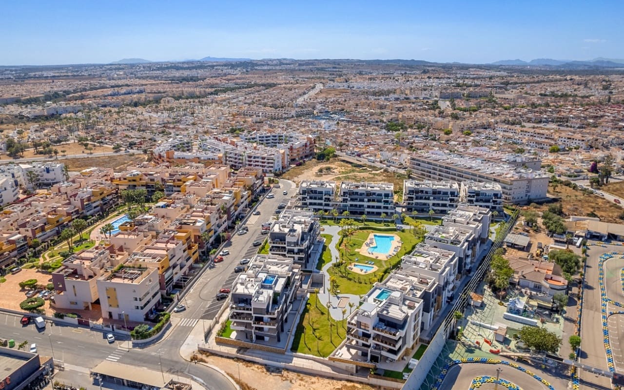 3 chambre Appartement à vendre à Playa Flamenca avec piscine - 589 900 € (Ref: 9631431)