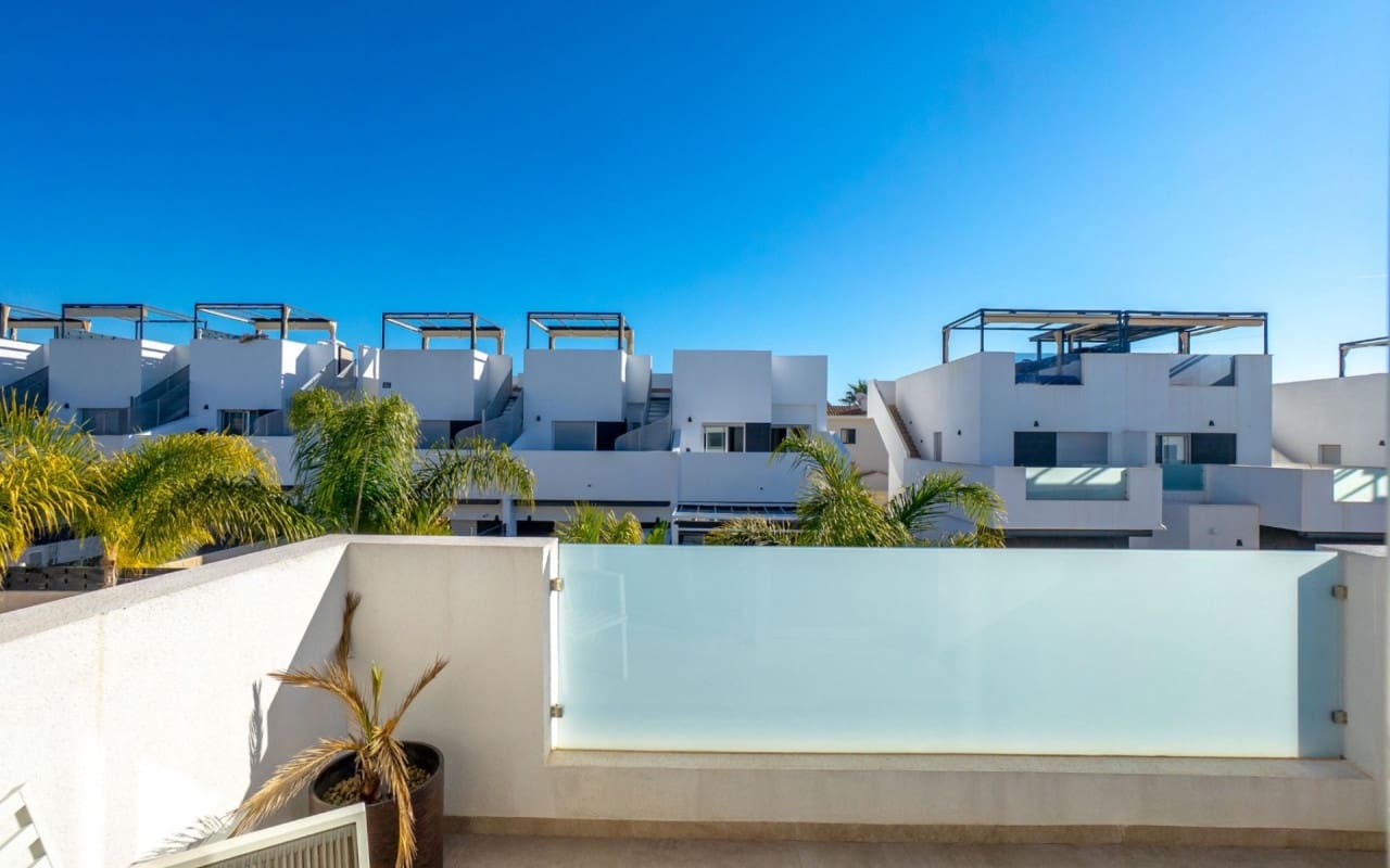 2 slaapkamer Penthouse te koop in Ciudad Quesada met zwembad - € 259.000 (Ref: 9634738)