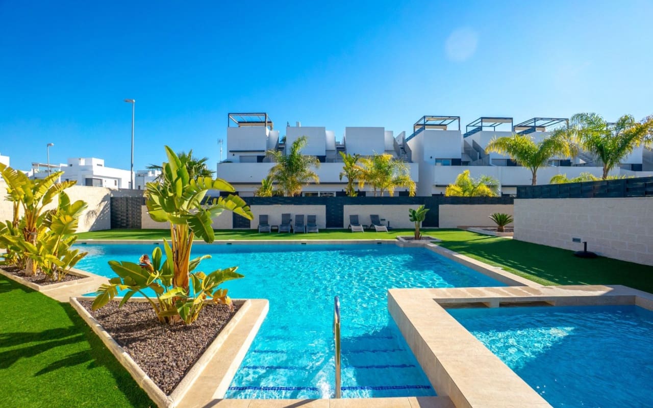 2 slaapkamer Penthouse te koop in Ciudad Quesada met zwembad - € 259.000 (Ref: 9634738)