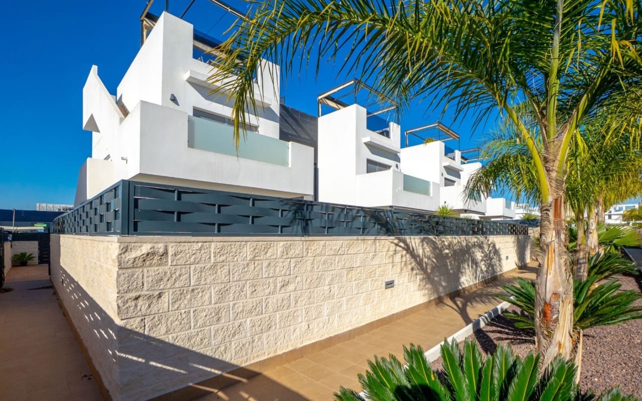 2 slaapkamer Penthouse te koop in Ciudad Quesada met zwembad - € 259.000 (Ref: 9634738)