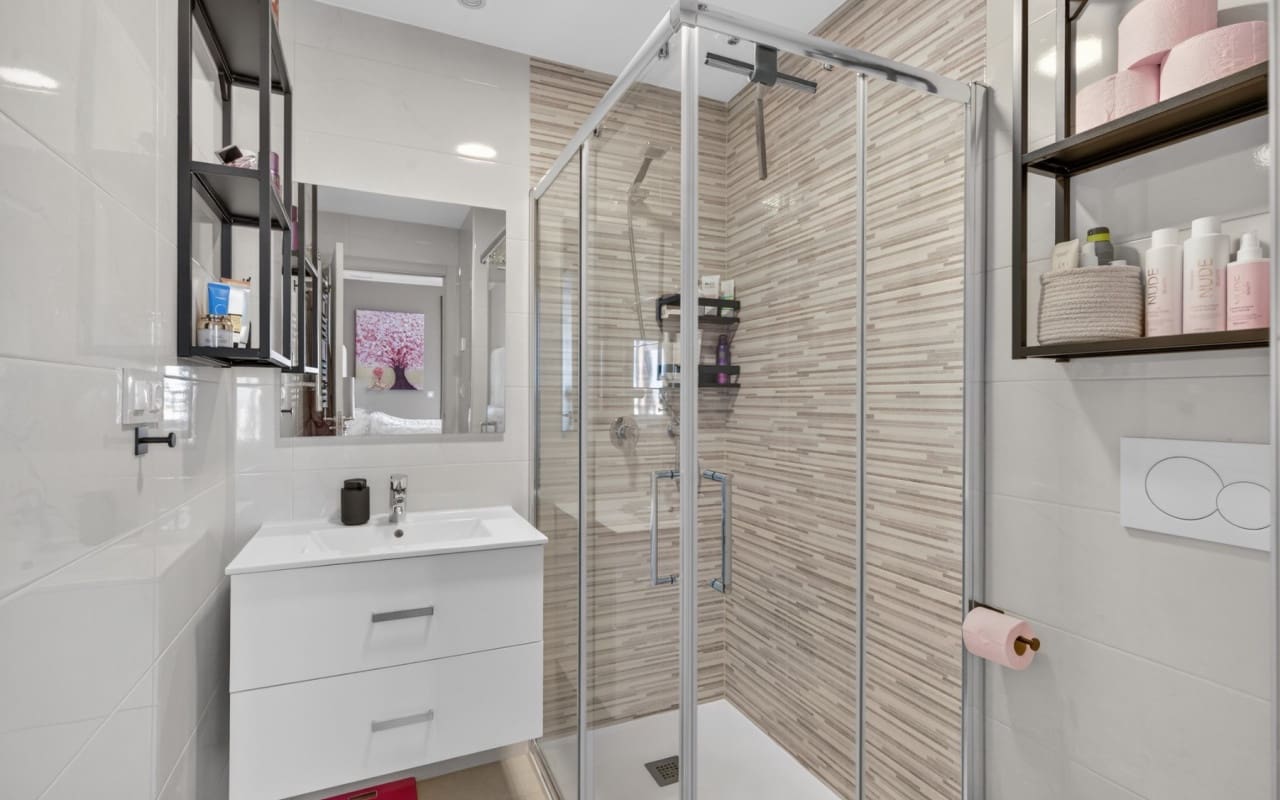 2 soveværelse Penthouse til salg i Dehesa de Campoamor med swimmingpool - € 299.000 (Ref: 9634739)