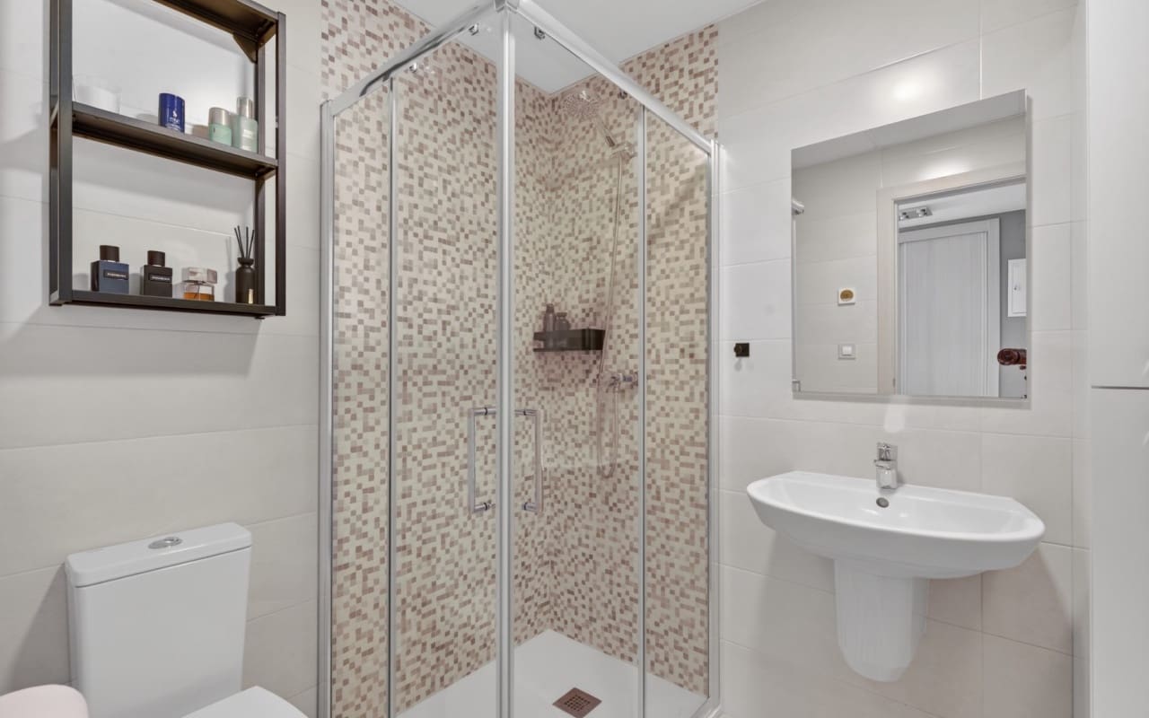 2 soveværelse Penthouse til salg i Dehesa de Campoamor med swimmingpool - € 299.000 (Ref: 9634739)