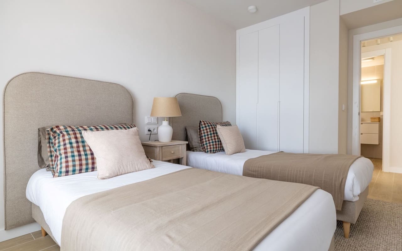 2 bedroom Beach Apartment for sale in Calpe / Calp with pool - € 435,000 (Ref: 9662129)