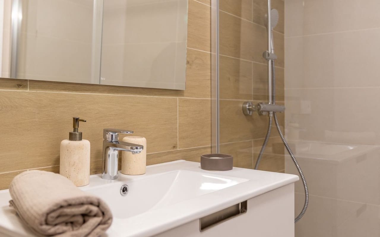 2 makuuhuone Ranta-asunto myytävänä paikassa Calpe / Calp mukana uima-altaan - 385 000 € (Ref: 9662129)