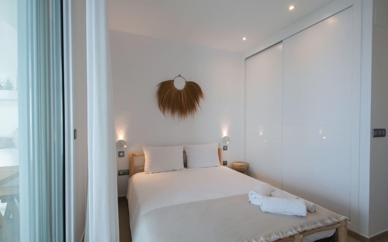 2 soveværelse Strandlejlighed til salg i Benidorm med swimmingpool - € 650.000 (Ref: 9684023)