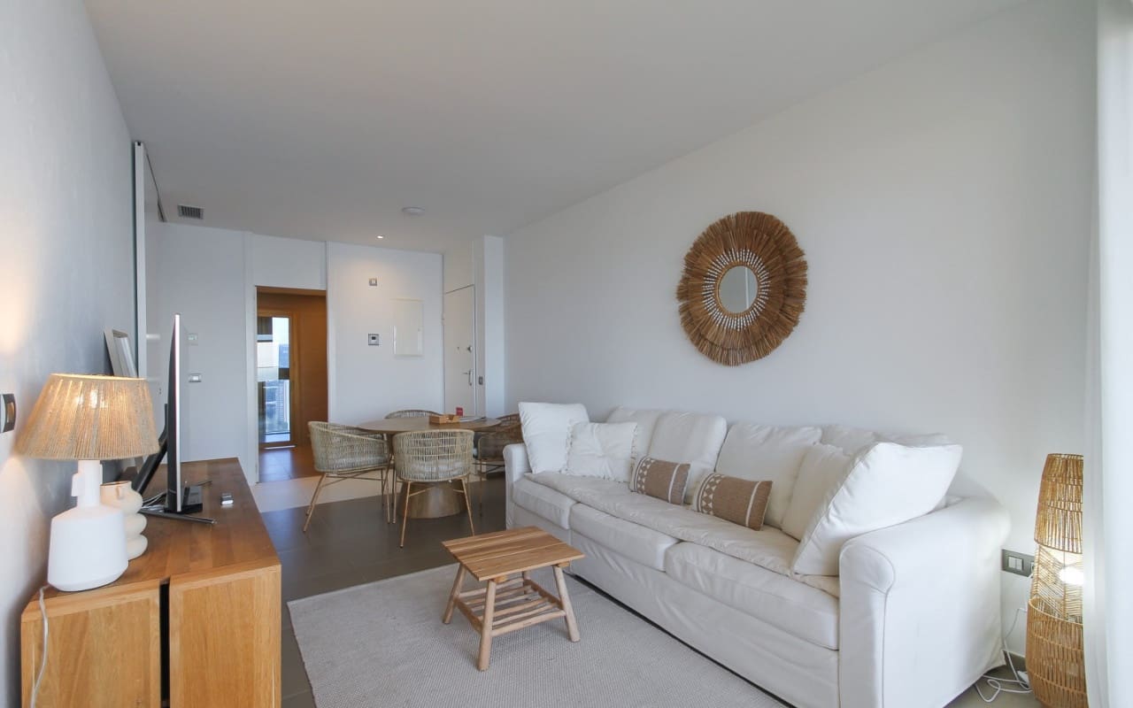 2 soveværelse Strandlejlighed til salg i Benidorm med swimmingpool - € 650.000 (Ref: 9684023)