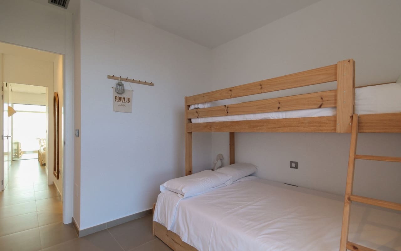 2 soveværelse Strandlejlighed til salg i Benidorm med swimmingpool - € 650.000 (Ref: 9684023)