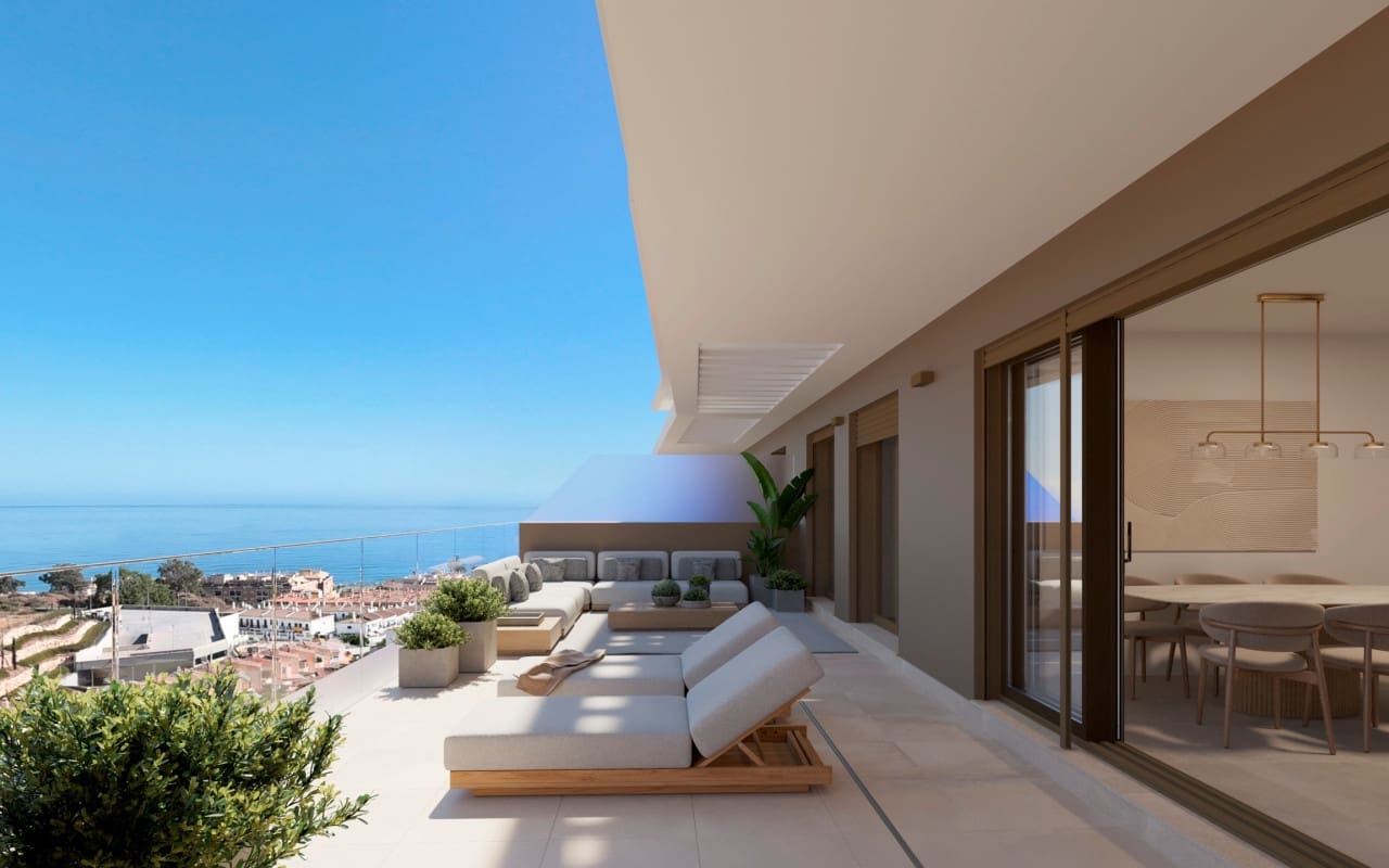 Apartamento de 2 habitaciones en Rincón de la Victoria en venta con piscina - 445.000 € (Ref: 9684322)