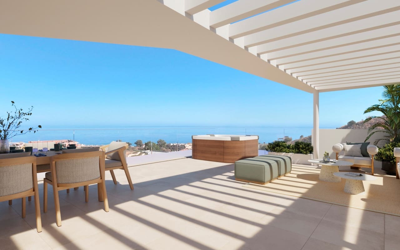 Apartamento de 2 habitaciones en Rincón de la Victoria en venta con piscina - 445.000 € (Ref: 9684322)