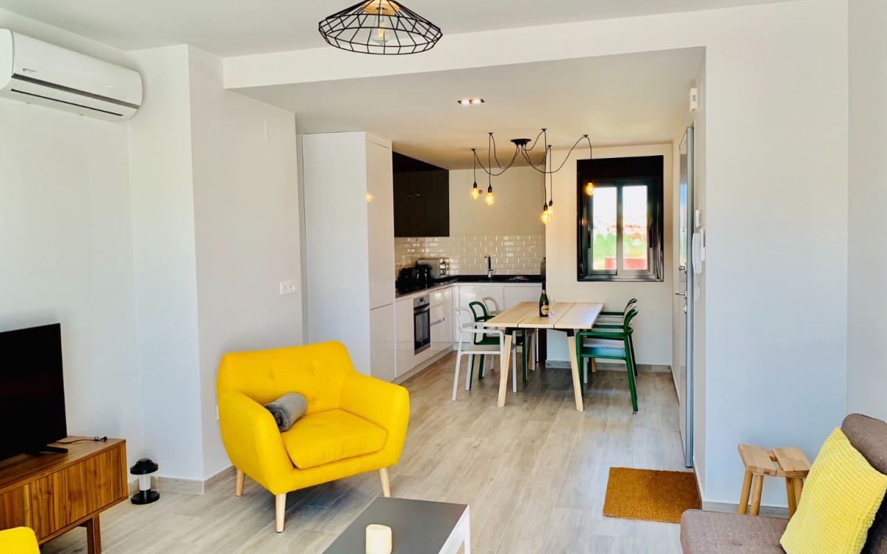 3 bedroom Apartment for sale in San Miguel de Salinas with pool - € 230,000 (Ref: 9684324)