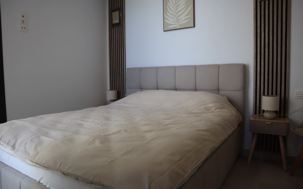 Chalet de 3 habitaciones en Los Montesinos en alquiler con piscina - 1.750 € (Ref: 9688468)