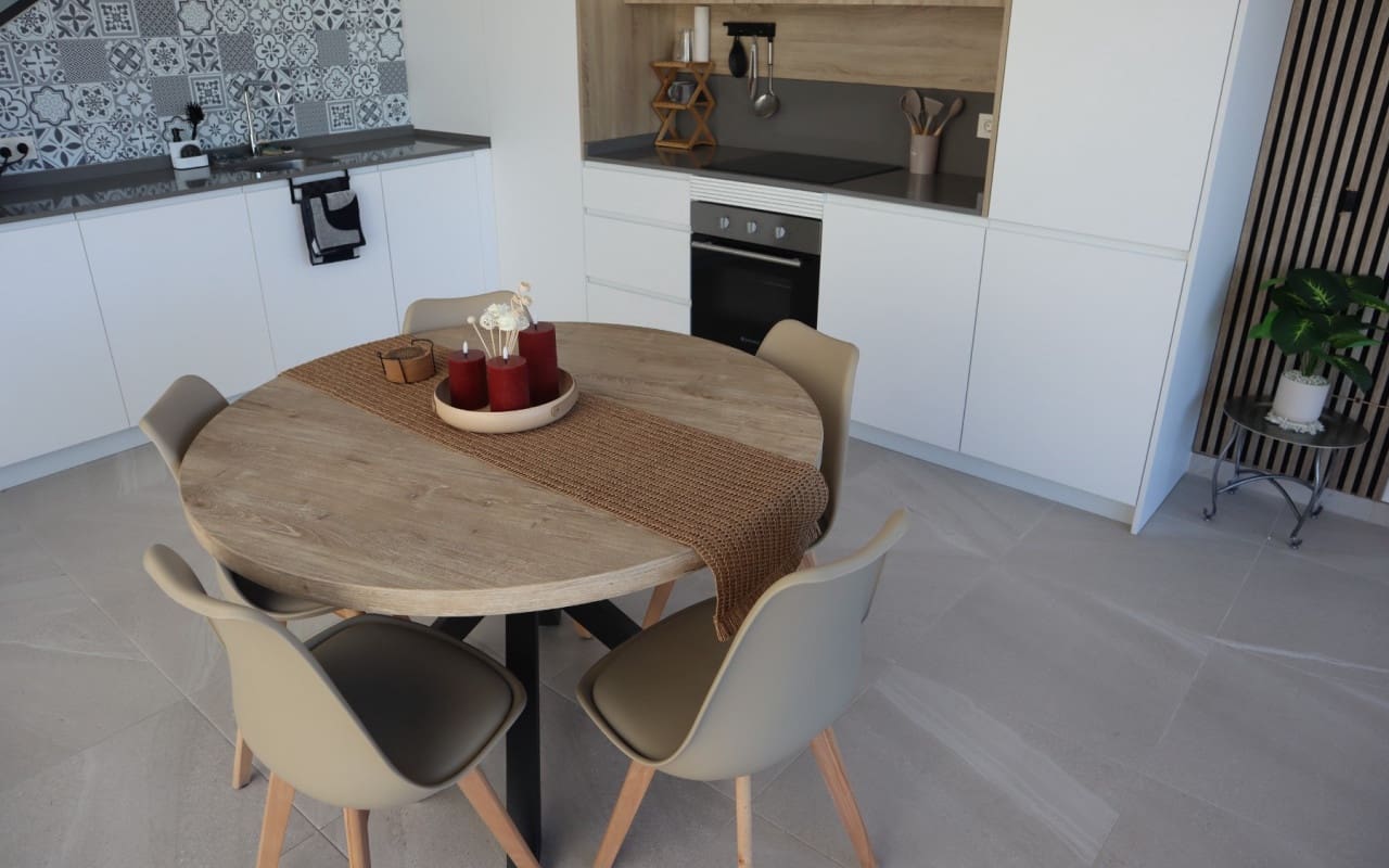 Chalet de 3 habitaciones en Los Montesinos en alquiler con piscina - 1.750 € (Ref: 9688468)