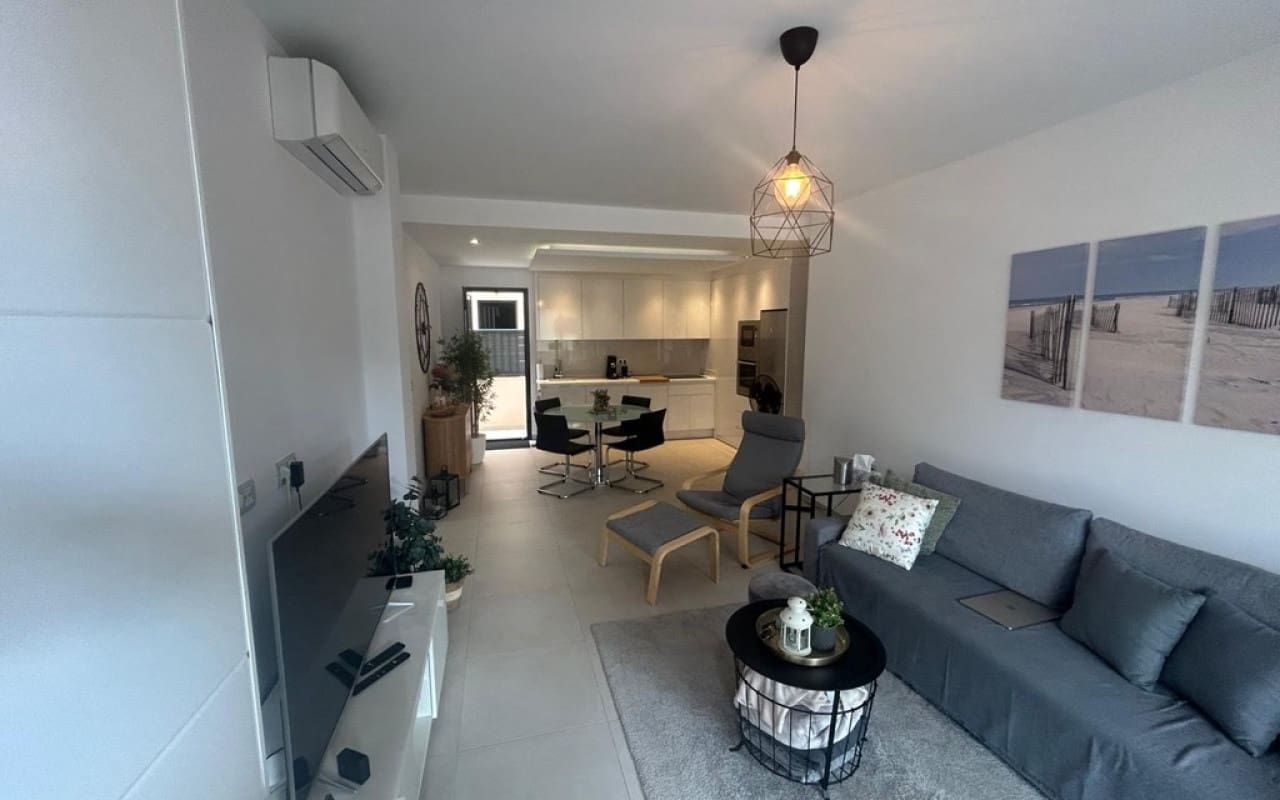 2 bedroom Townhouse for sale in Torre de la Horadada with pool - € 290,000 (Ref: 9699746)