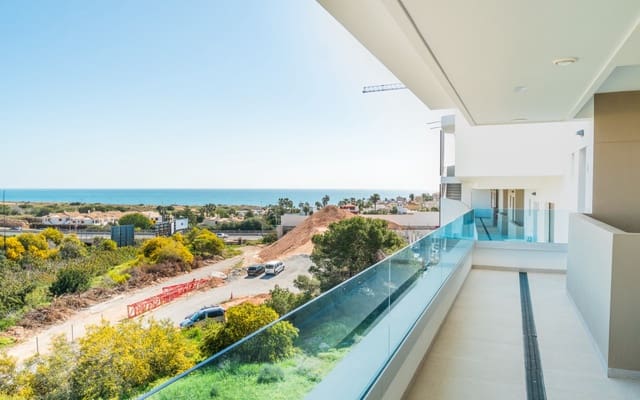 3 soveværelse Penthouse til salg i Playa Flamenca, Orihuela med swimmingpool - € 625.000 (Ref: 9699760)