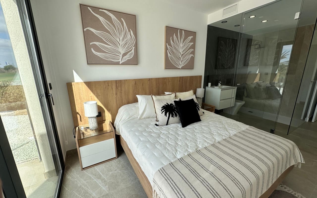 Apartamento de 3 habitaciones en Los Alcázares en venta con piscina - 369.000 € (Ref: 9737099)