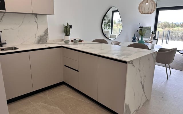 Apartamento de 2 habitaciones en Las Lomas de Rame - Bahía Bella, Los Alcázares en venta con piscina - 299.000 € (Ref: 9737104)