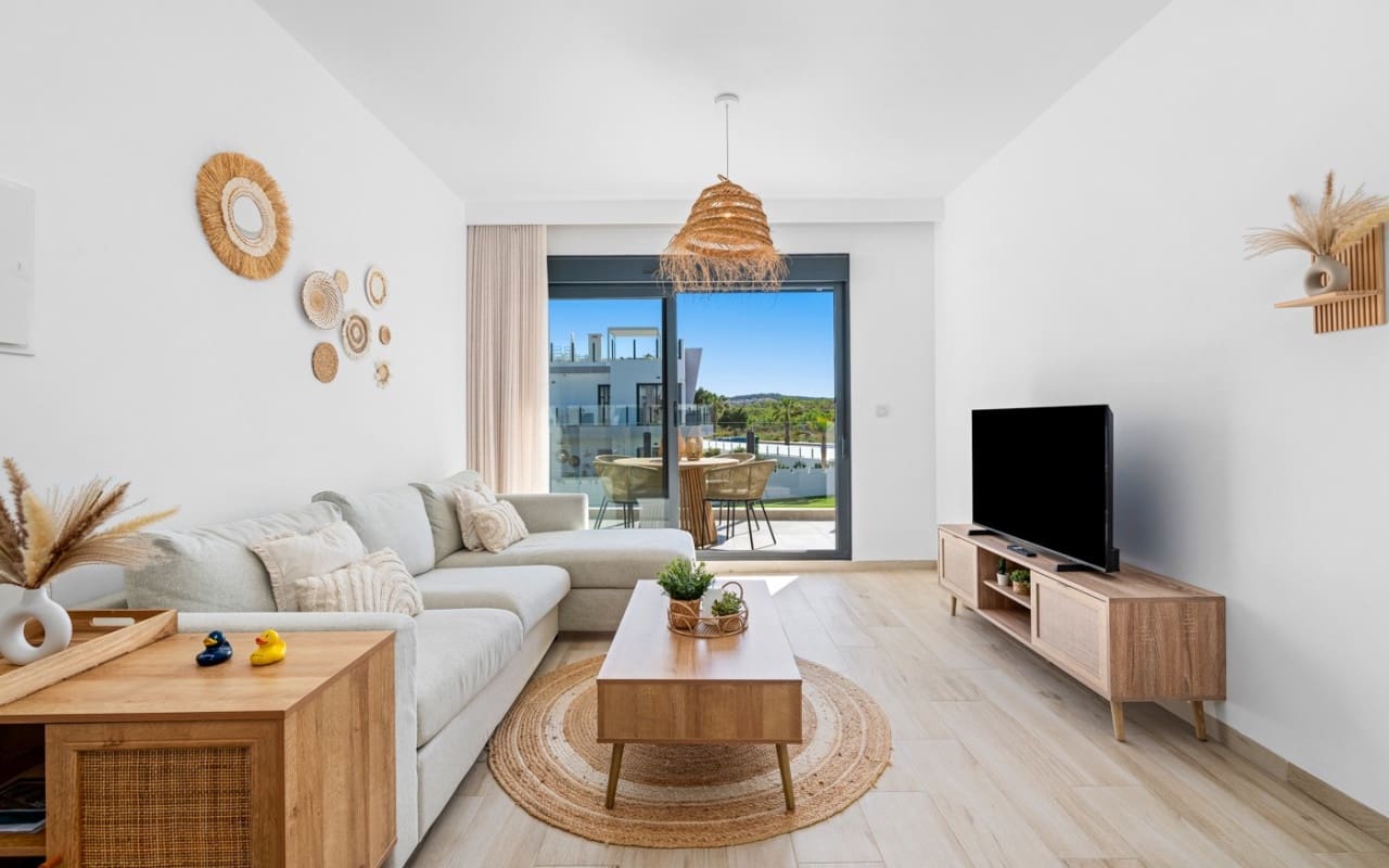 2 soverom Penthouse til salgs i San Miguel de Salinas med svømmebasseng - € 259 950 (Ref: 9737105)