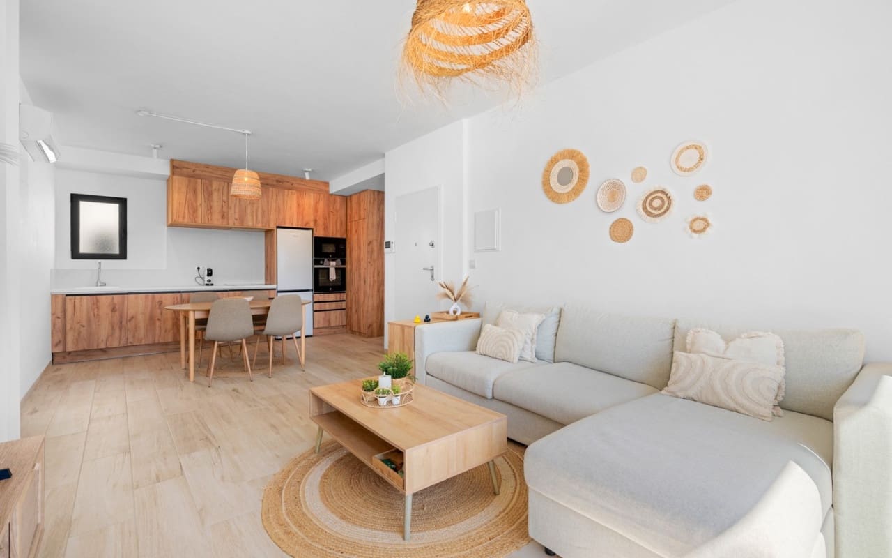 2 soverom Penthouse til salgs i San Miguel de Salinas med svømmebasseng - € 259 950 (Ref: 9737105)