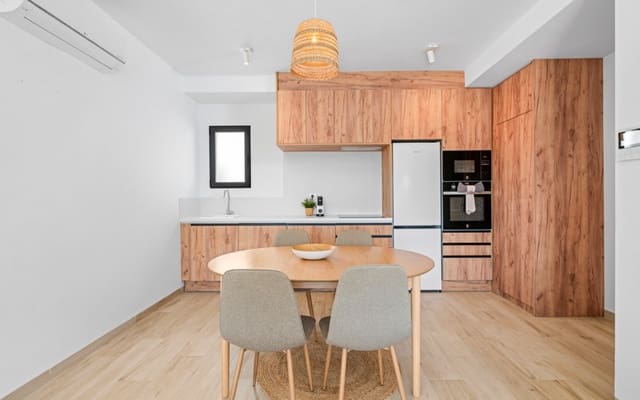 2 makuuhuone Kattohuoneisto myytävänä paikassa San Miguel de Salinas mukana uima-altaan - 259 950 € (Ref: 9737105)