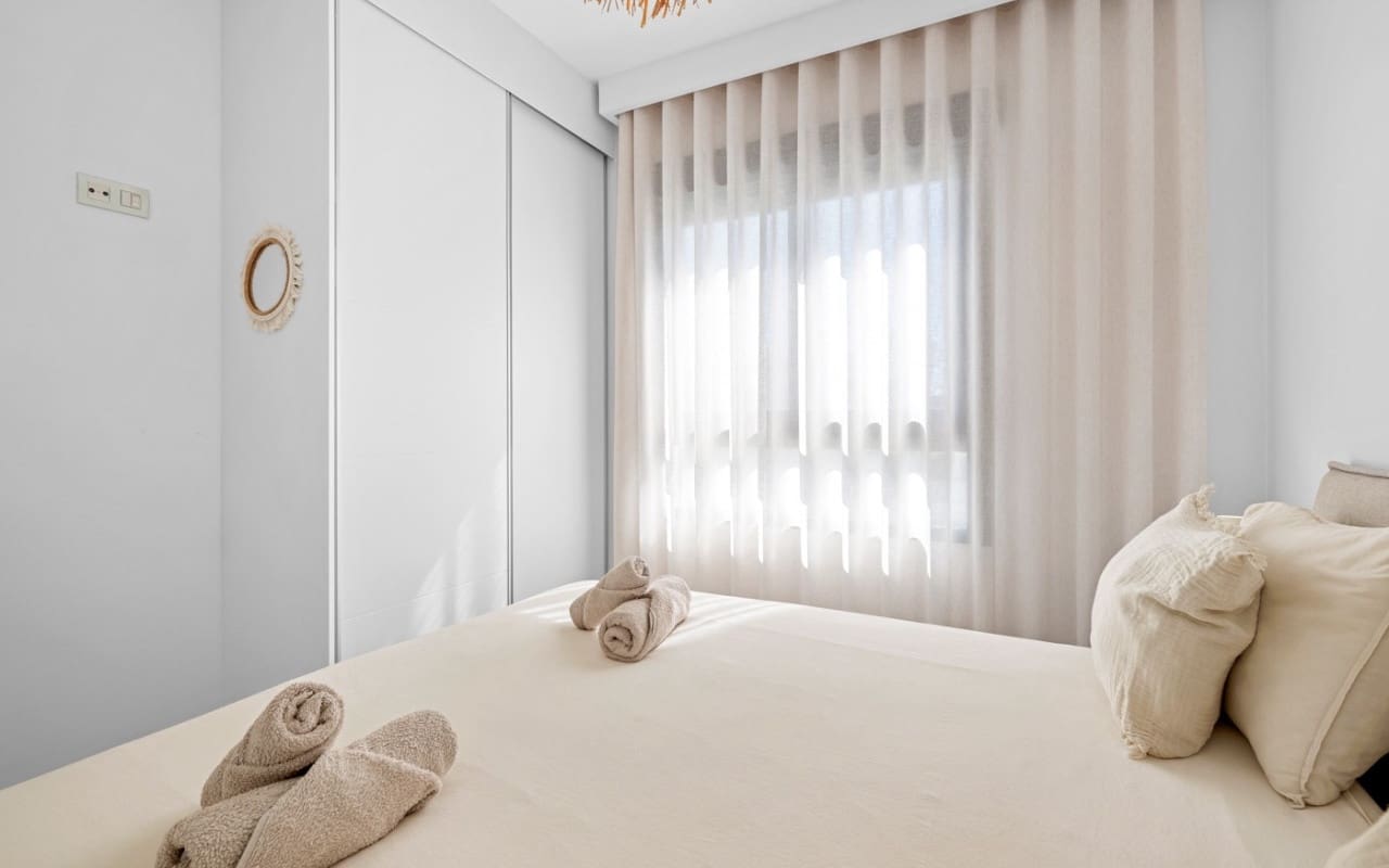 2 soverom Penthouse til salgs i San Miguel de Salinas med svømmebasseng - € 259 950 (Ref: 9737105)