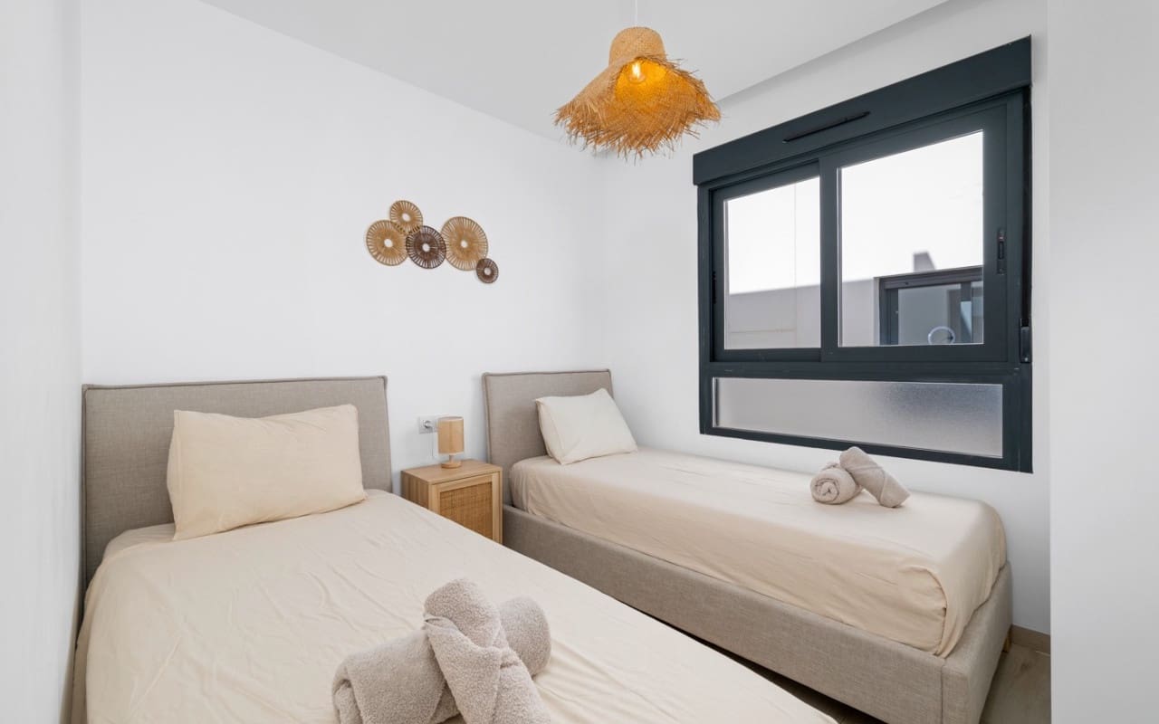 2 soverom Penthouse til salgs i San Miguel de Salinas med svømmebasseng - € 259 950 (Ref: 9737105)