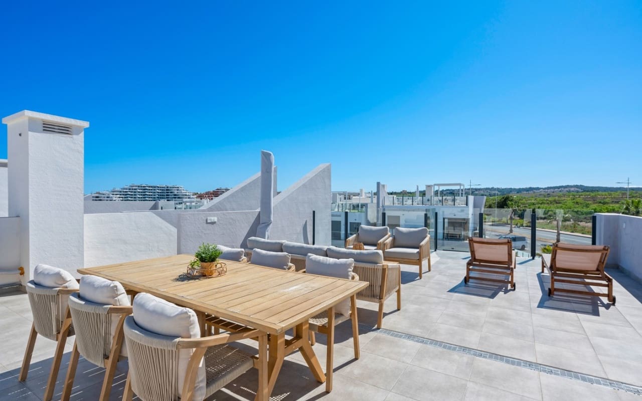 2 soverom Penthouse til salgs i San Miguel de Salinas med svømmebasseng - € 259 950 (Ref: 9737105)