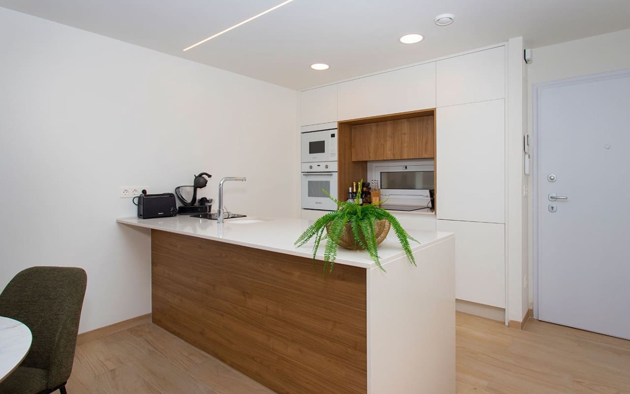 2 Zimmer Penthouse zu verkaufen in El Raso mit Pool - 325.000 € (Ref: 9748219)