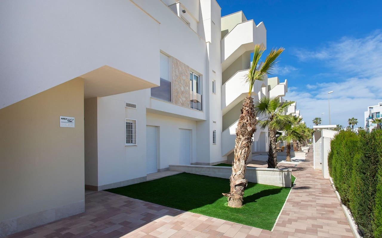 2 Zimmer Penthouse zu verkaufen in El Raso mit Pool - 325.000 € (Ref: 9748219)