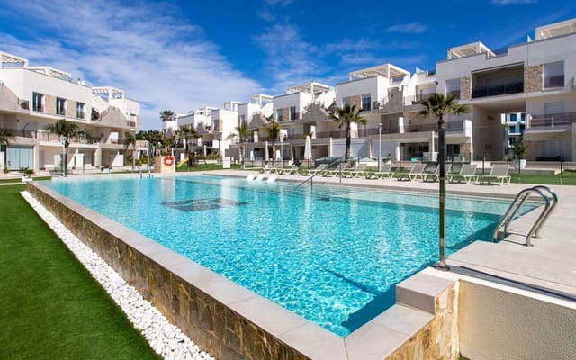 2 sovrum Takvåning till salu i El Raso, Guardamar del Segura med pool - 325 000 € (Ref: 9748219)