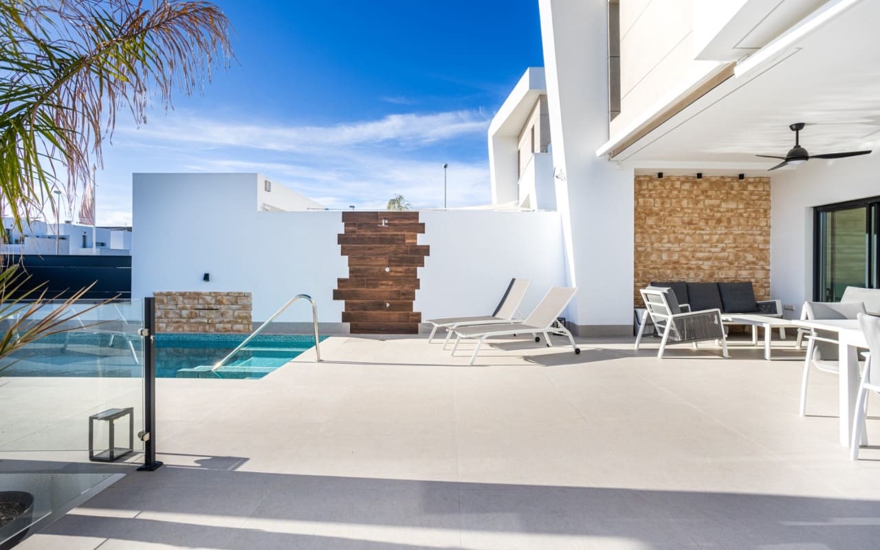 4 makuuhuone Huvila myytävänä paikassa Dolores mukana uima-altaan - 410 000 € (Ref: 9748393)