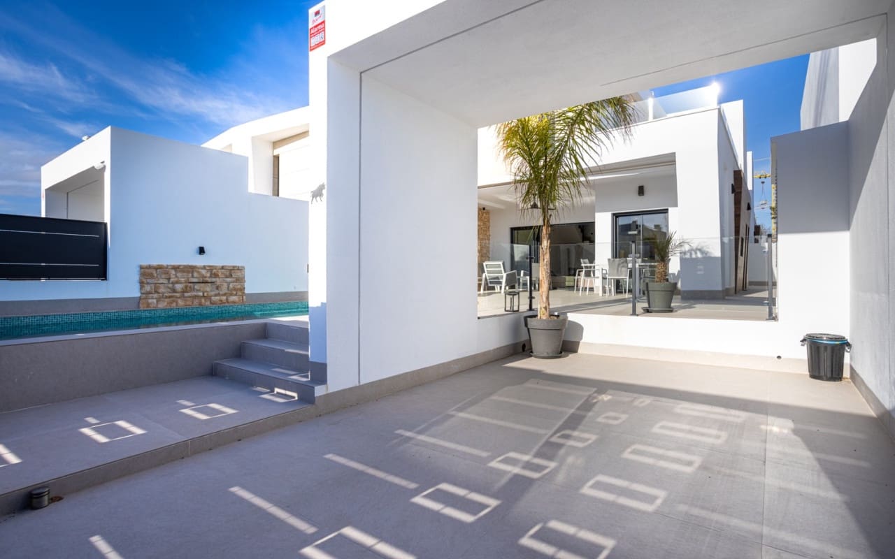 4 makuuhuone Huvila myytävänä paikassa Dolores mukana uima-altaan - 410 000 € (Ref: 9748393)