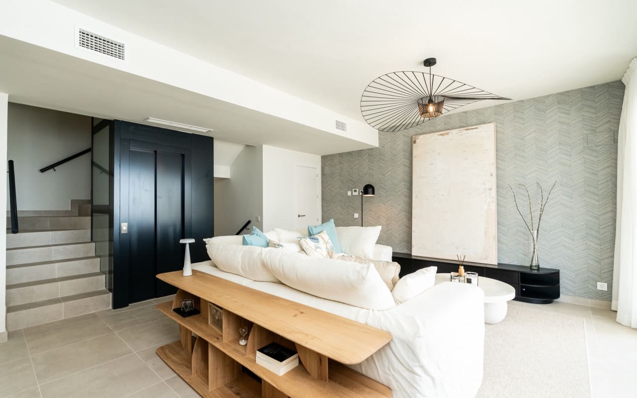 2 bedroom Apartment for sale in Benalmadena with pool - € 450,000 (Ref: 9748396)