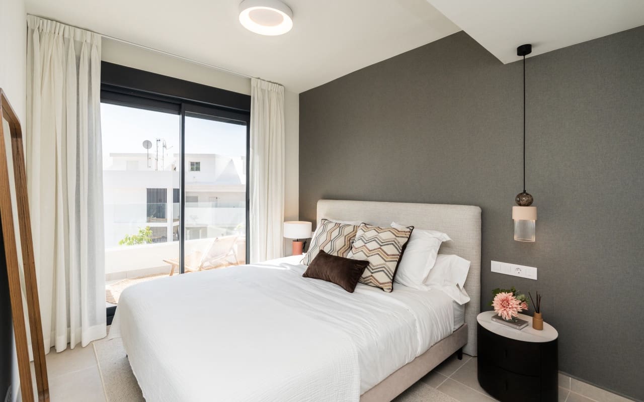 2 bedroom Apartment for sale in Benalmadena with pool - € 450,000 (Ref: 9748396)