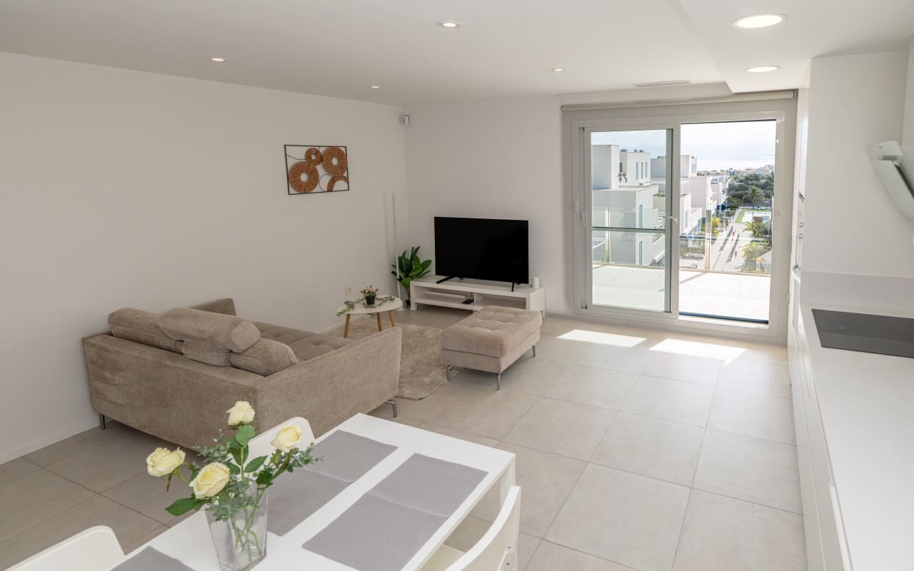 1 sovrum Takvåning till salu i Playa Flamenca med pool - 229 000 € (Ref: 9748397)